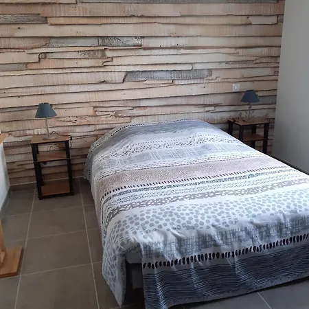 Les Locs Du Grazel Hébergement de vacances *