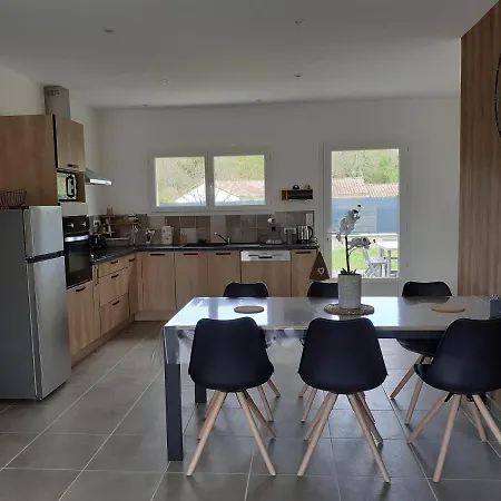 Les Locs Du Grazel Holiday home