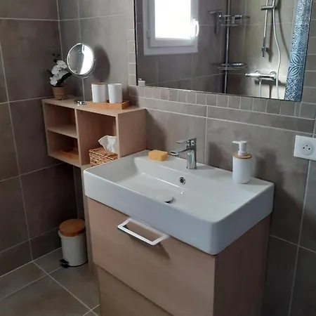 Holiday home Les Locs Du Grazel Ruoms