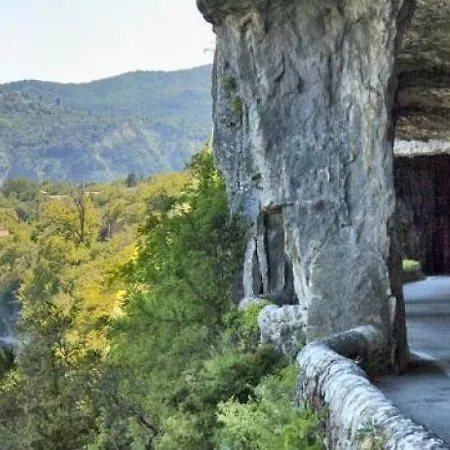 Holiday home Les Locs Du Grazel Ruoms